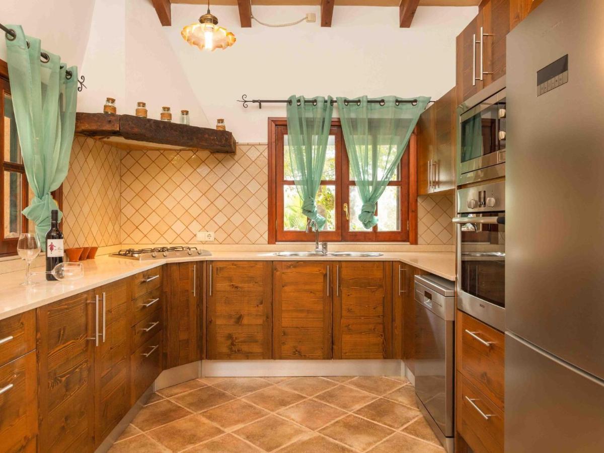 Suau Holiday home Llubi