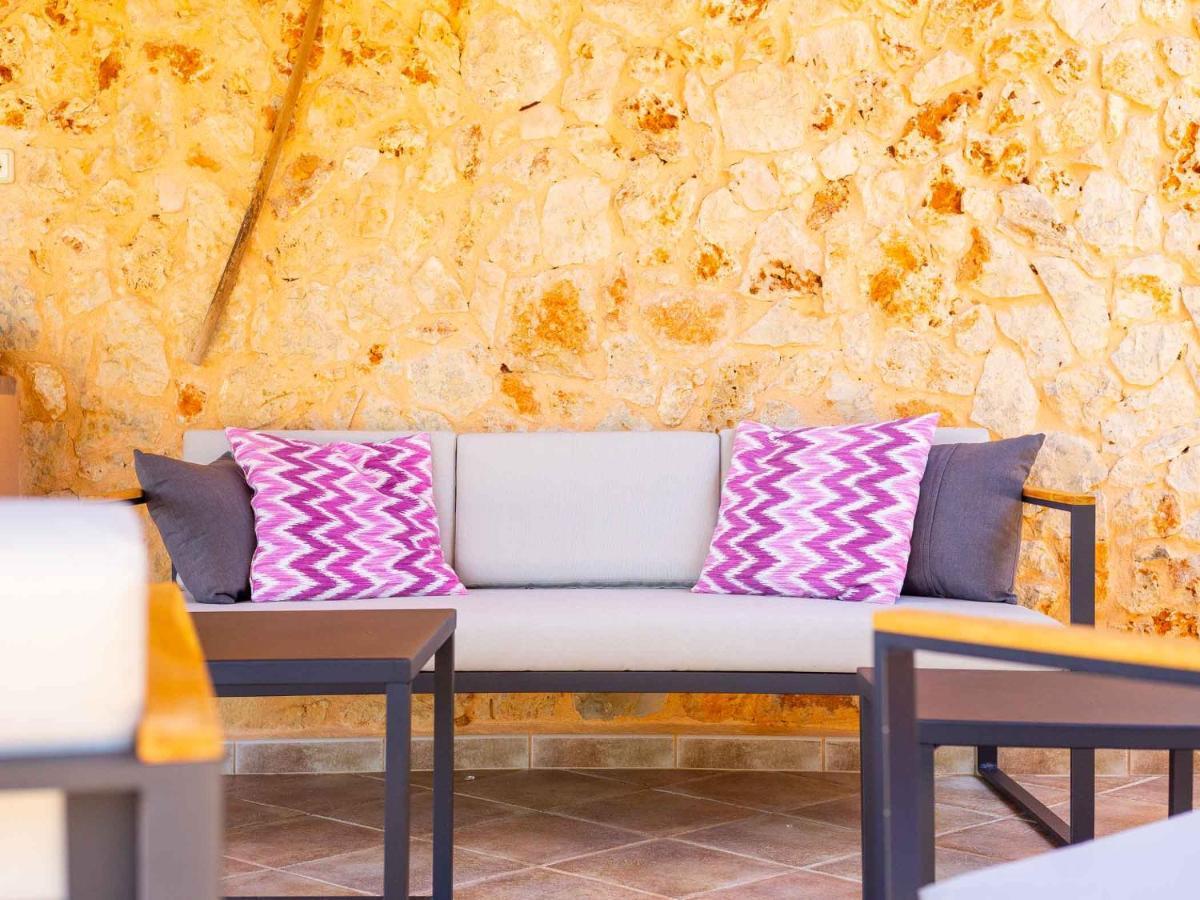 Suau Holiday home Llubi