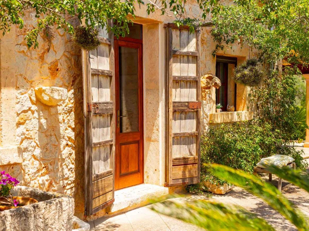 Suau Holiday home Llubi